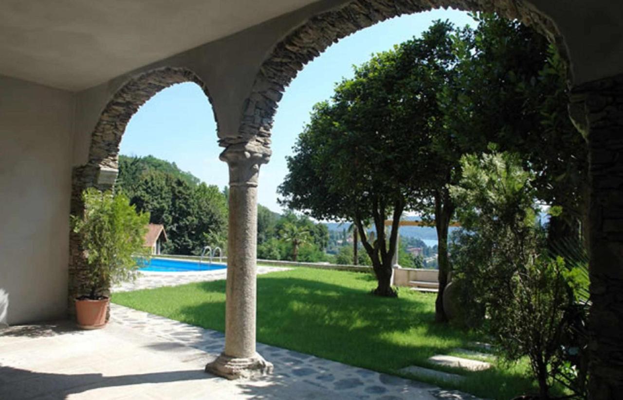 Domus Cusiana Complesso Vista Lago E Piscina Miasino Luaran gambar